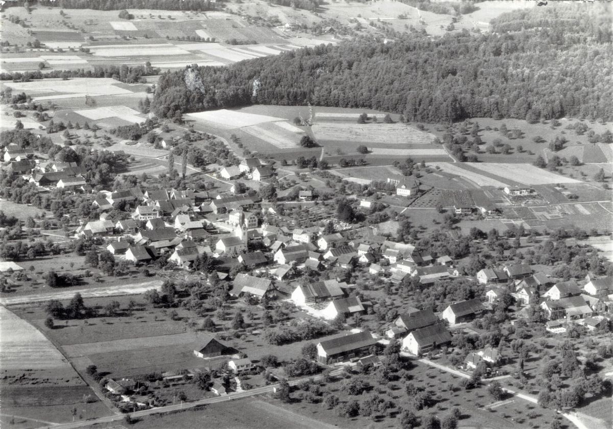 Ansichtskarte von Otelfingen: Flugaufnahme | um 1960