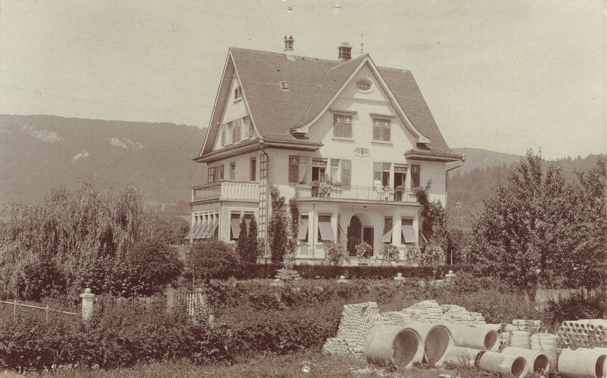 Ansichtskarte von Otelfingen: Bahnhofstrasse 46 | um 1920