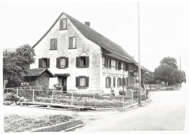 Postkarte von Otelfingen: Landstrasse 29 1953