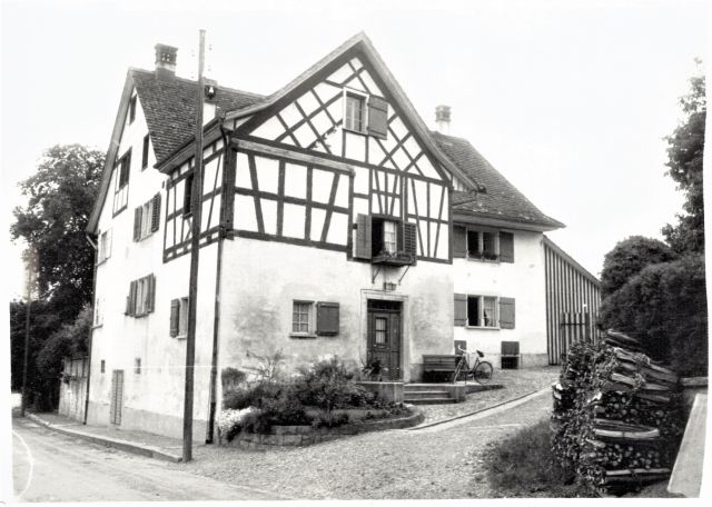 Postkarte von Otelfingen: Pfarrhausweg 1 1953