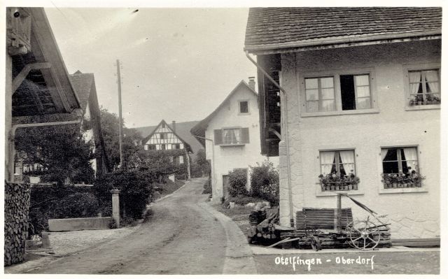Postkarte von Otelfingen: Dorfansicht um 1925