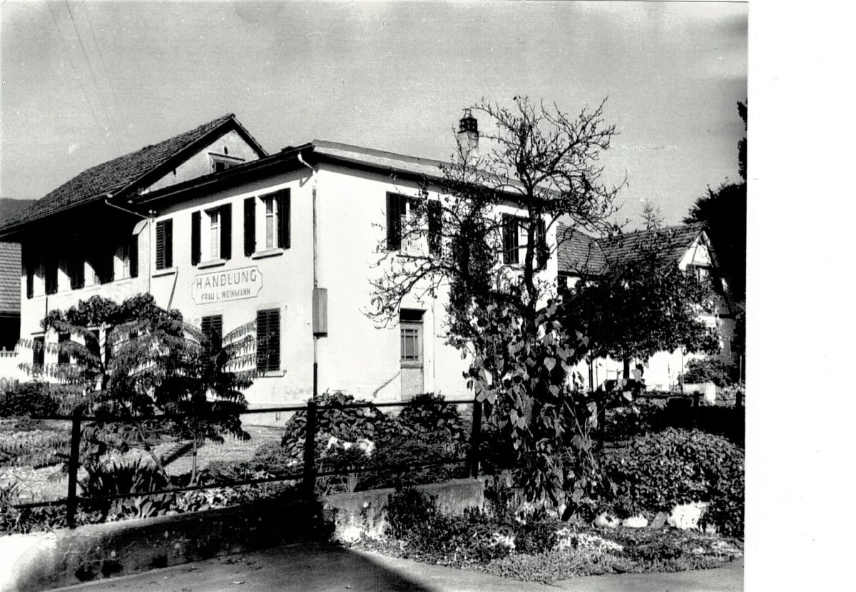 Ansichtskarte von Otelfingen: Friedhofweg 2-4 | 1970