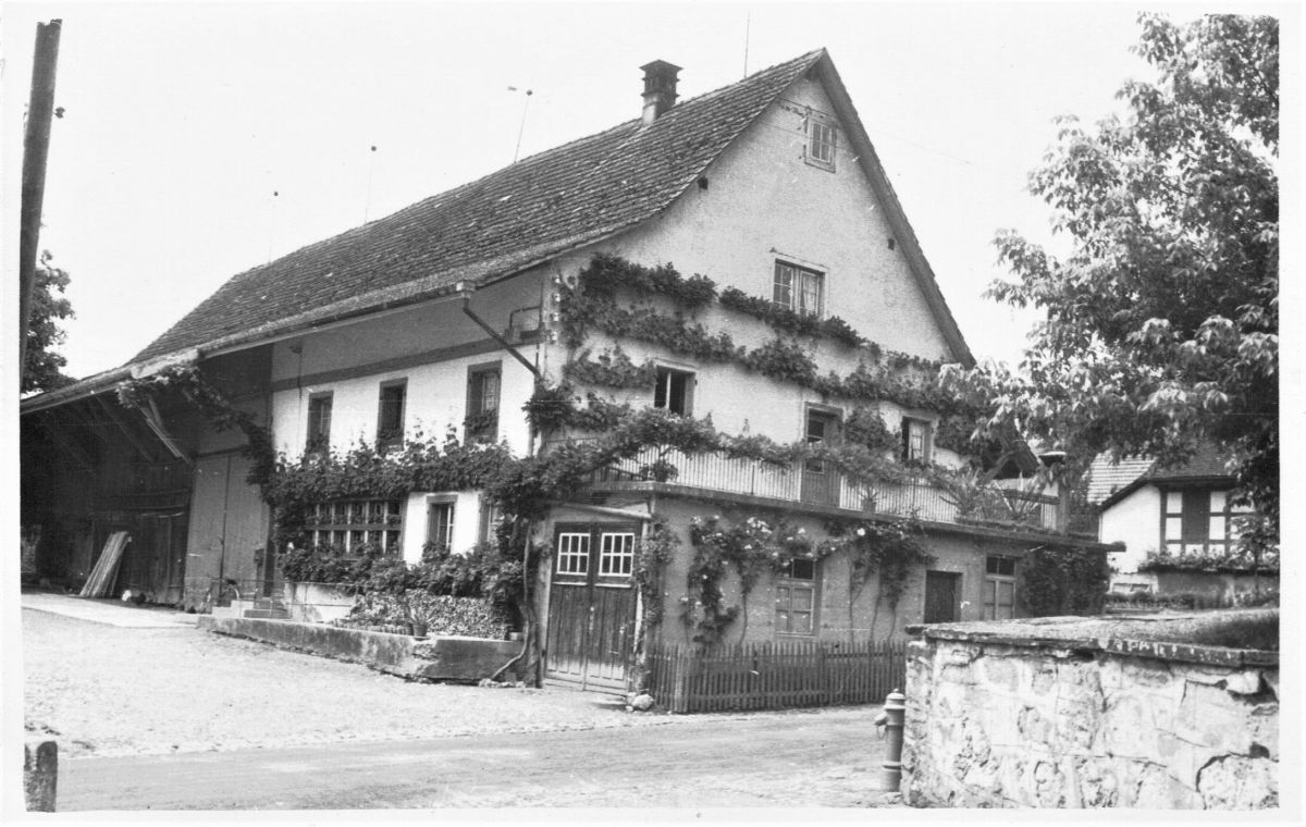 Ansichtskarte von Otelfingen: Hinterdorfstrasse 17 | 1953