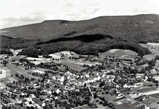 Postkarte von Otelfingen: Flugaufnahme 1958