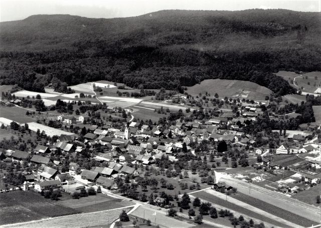 Postkarte von Otelfingen: Flugaufnahme 1966