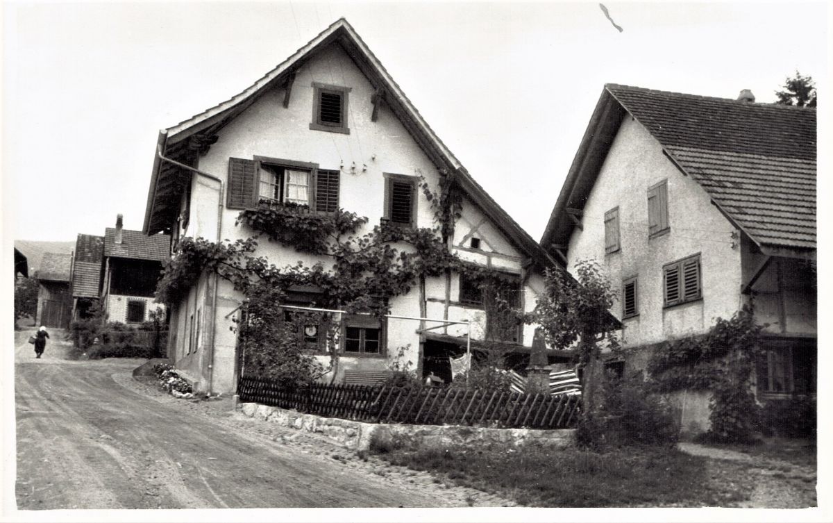 Ansichtskarte von Otelfingen: Oberdorfstrasse 24 | 1953