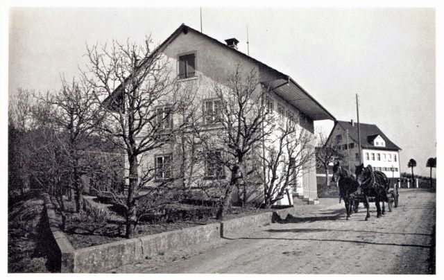 Postkarte von Otelfingen: Vorderdorfstrasse 53 um 1935