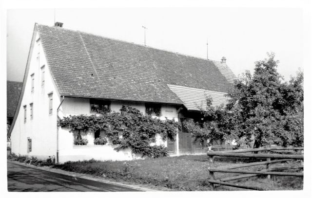 Postkarte von Otelfingen: Hinterdorfstrasse 4 1961
