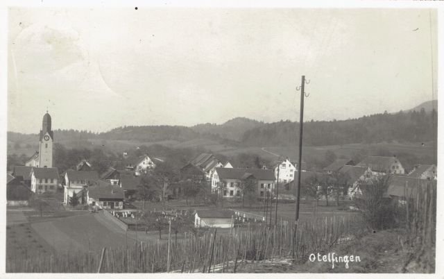 Postkarte von Otelfingen: Dorfansicht um 1925