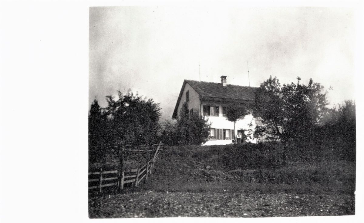 Ansichtskarte von Otelfingen: Vorderdorfstrasse 53 | um 1940