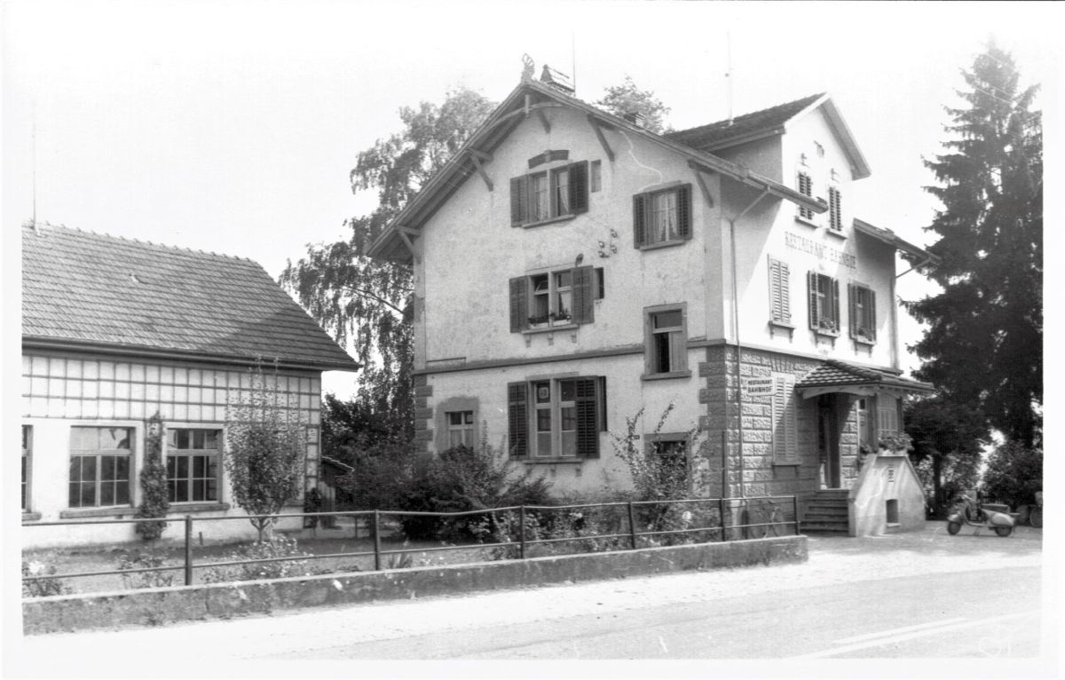 Ansichtskarte von Otelfingen: Bahnhofstrasse 47 | 1961