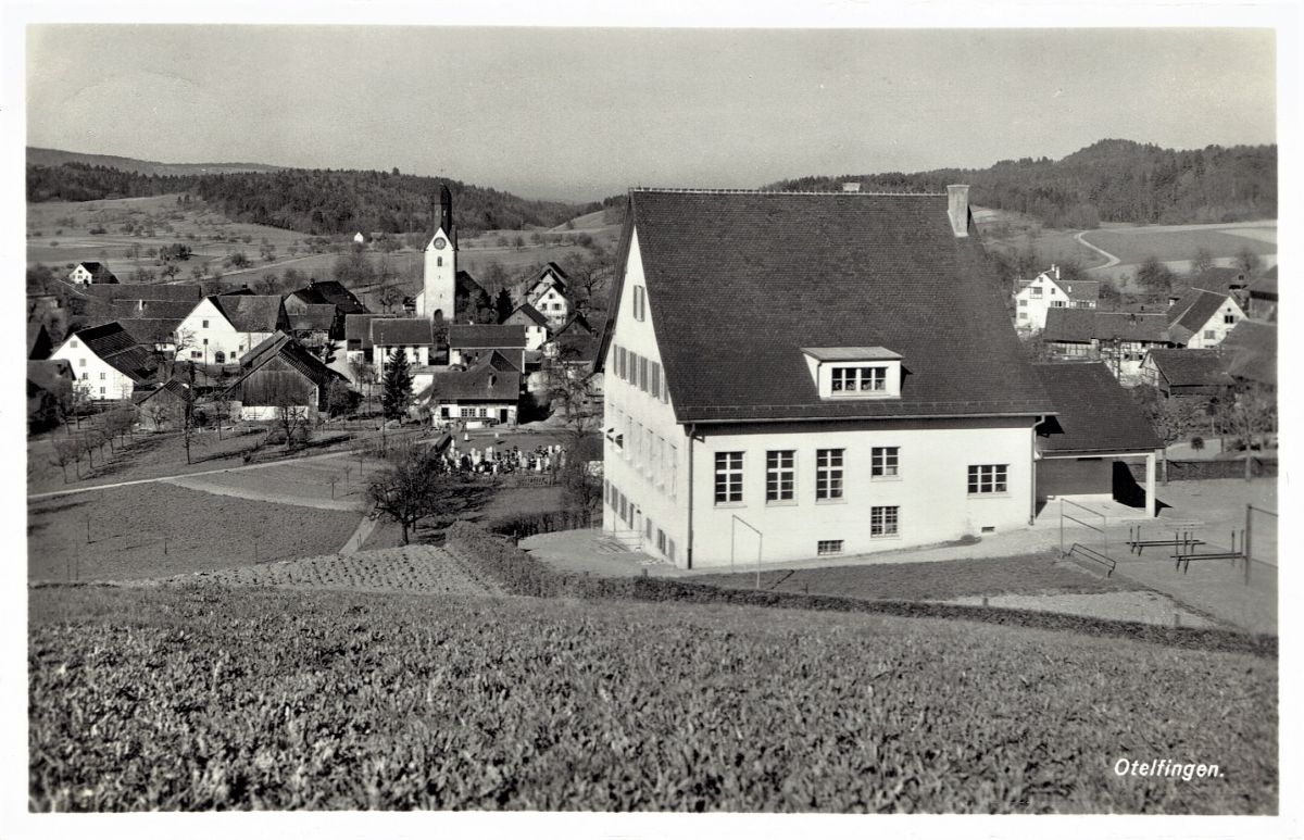 Ansichtskarte von Otelfingen: Sekundarschulhaus Bühl | um 1940