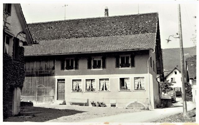 Postkarte von Otelfingen: Oberdorfstrasse 11 um 1930