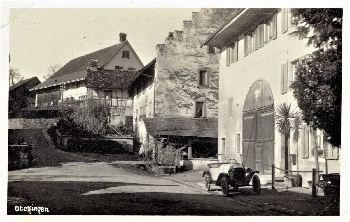 Ansichtskarte von Otelfingen: Vorderdorfstrasse 41 / Mühlegasse 2 | um 1925