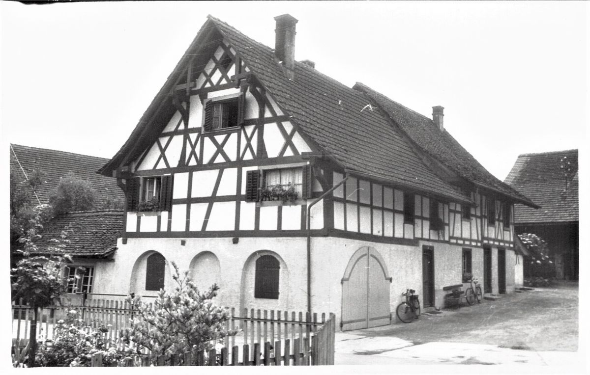 Ansichtskarte von Otelfingen: Vorderdorfstrasse 19/21 | 1953