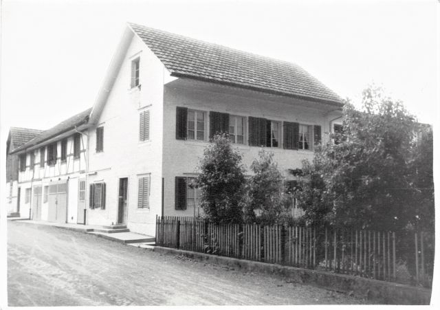 Postkarte von Otelfingen: Friedhofweg 2-4 1953