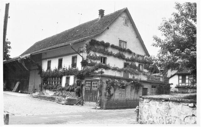 Postkarte von Otelfingen: Hinterdorfstrasse 17 1953