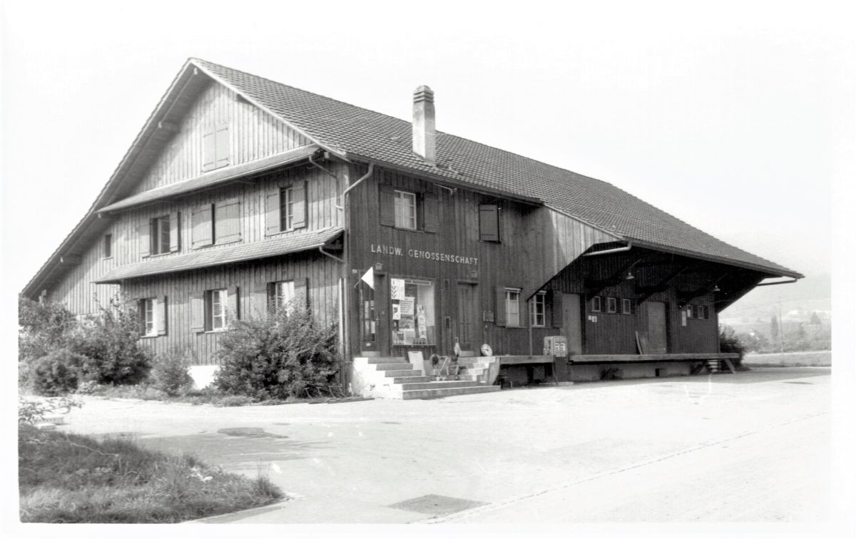Ansichtskarte von Otelfingen: Bahnhofstrasse 40 | 1961