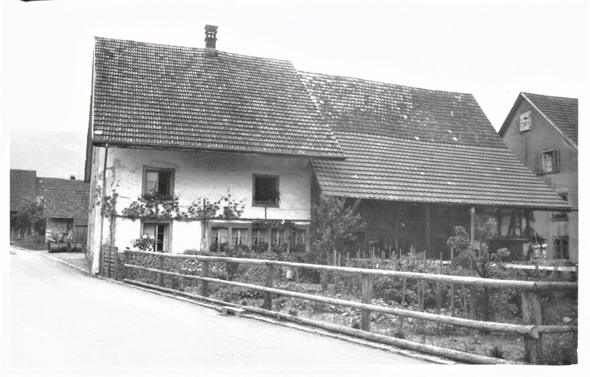 Ansichtskarte von Otelfingen: Vorderdorfstrasse 12 | 1953