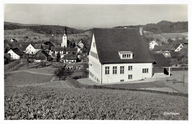 Postkarte von Otelfingen: Sekundarschulhaus Bühl um 1940