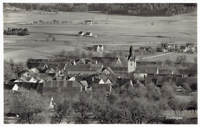 Postkarte von Otelfingen: Dorfansicht um 1939