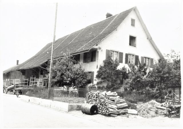 Postkarte von Otelfingen: Landstrasse 15 1953