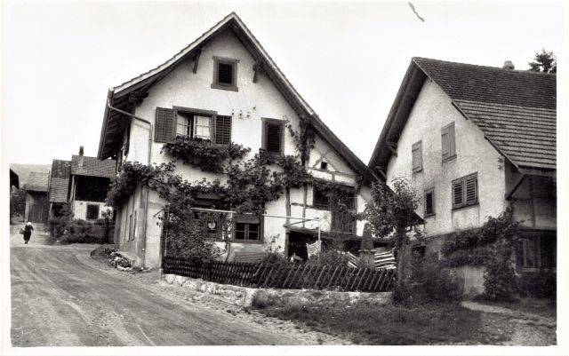 Postkarte von Otelfingen: Oberdorfstrasse 24 1953