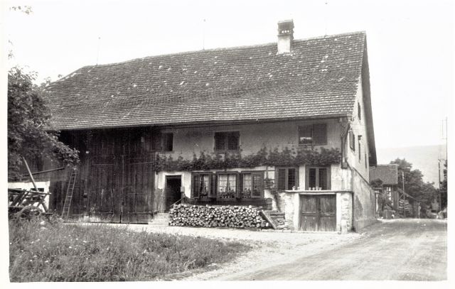 Postkarte von Otelfingen: Hinterdorfstrasse 13 1953