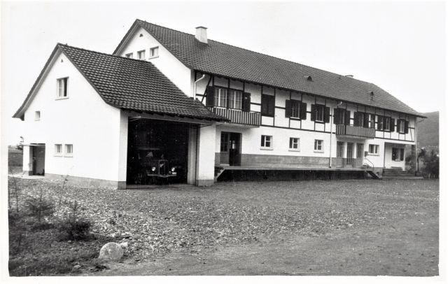 Postkarte von Otelfingen: Neue Riedstrasse 80-84 1953