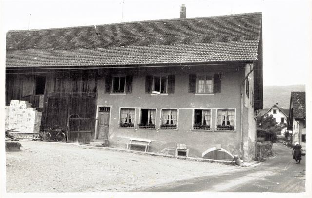 Postkarte von Otelfingen: Oberdorfstrasse 11 1953