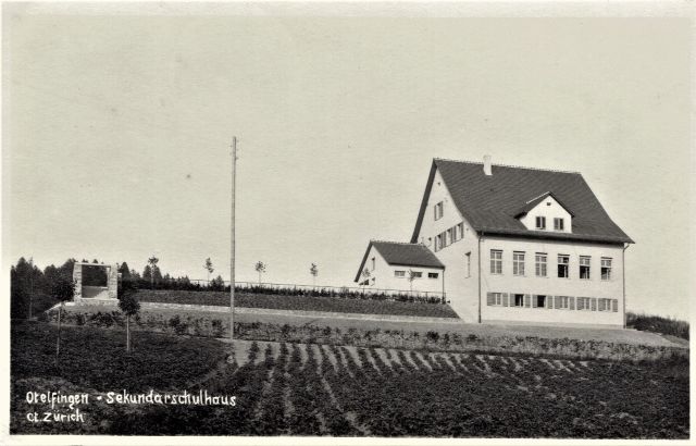 Postkarte von Otelfingen: Sekundarschulhaus Bühl um 1932
